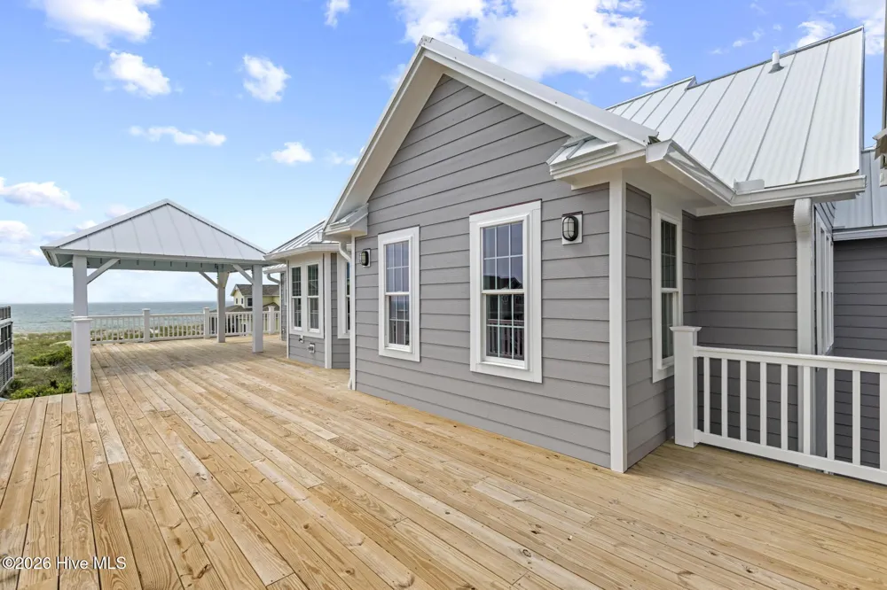 9813 Sandy Court Emerald Isle, NC 28594