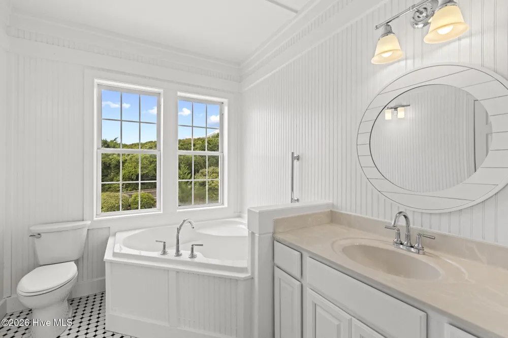 9813 Sandy Court Emerald Isle, NC 28594