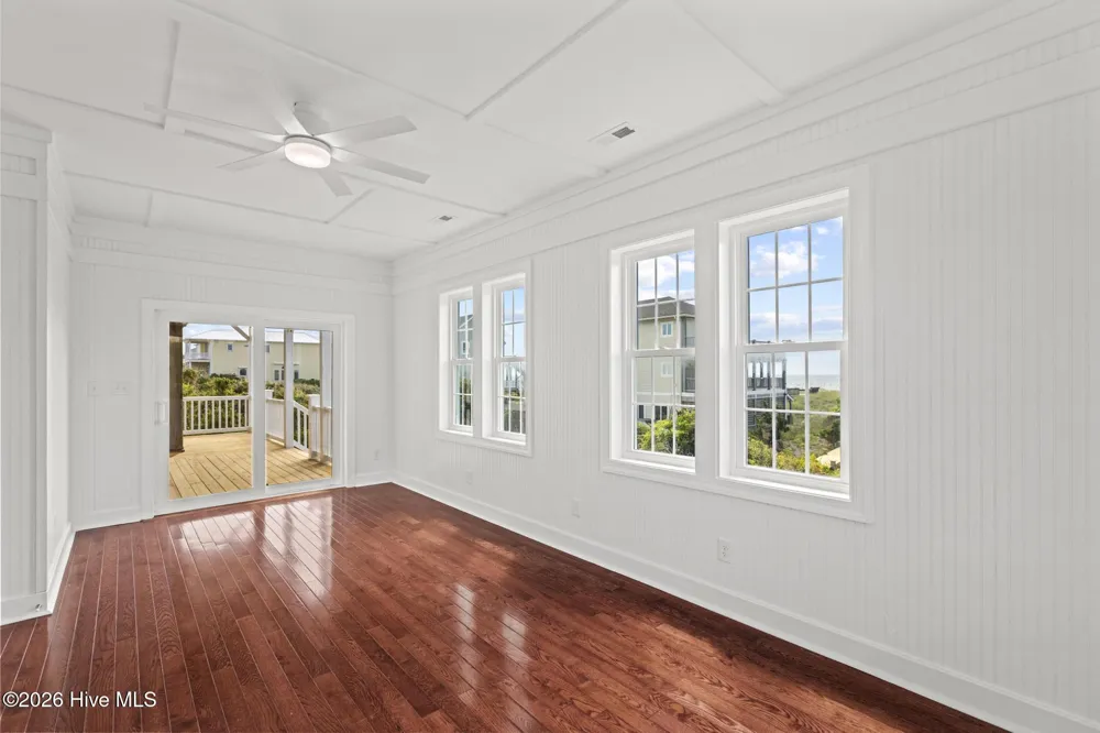 9813 Sandy Court Emerald Isle, NC 28594
