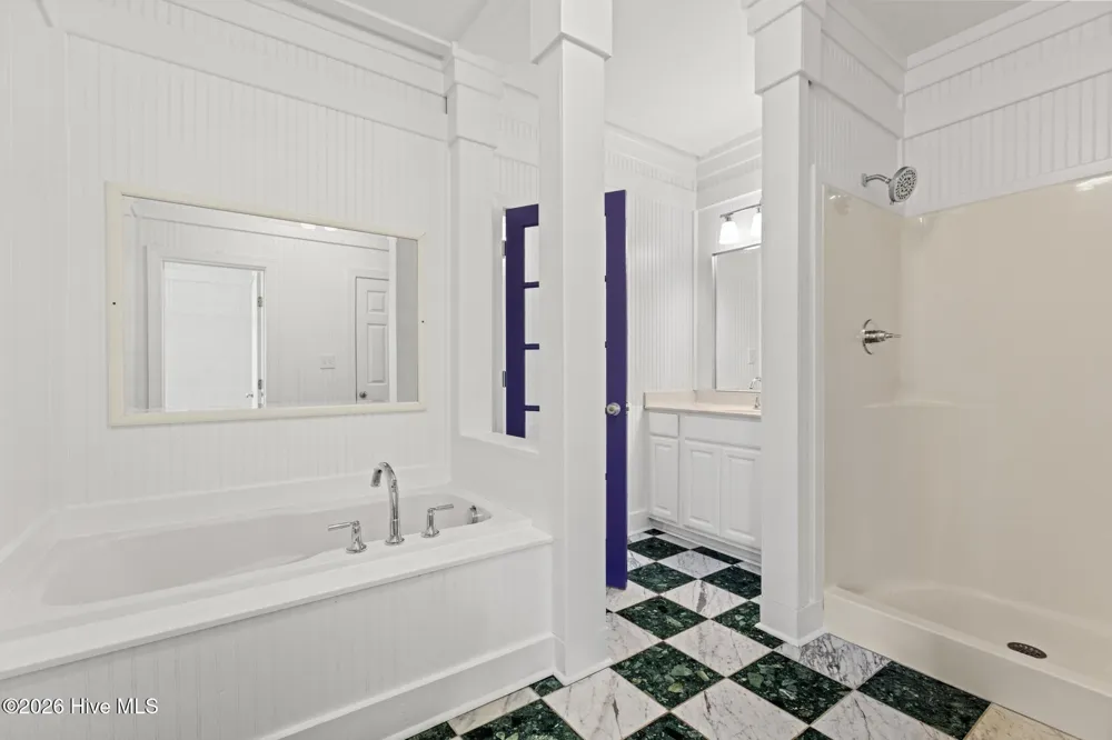9813 Sandy Court Emerald Isle, NC 28594