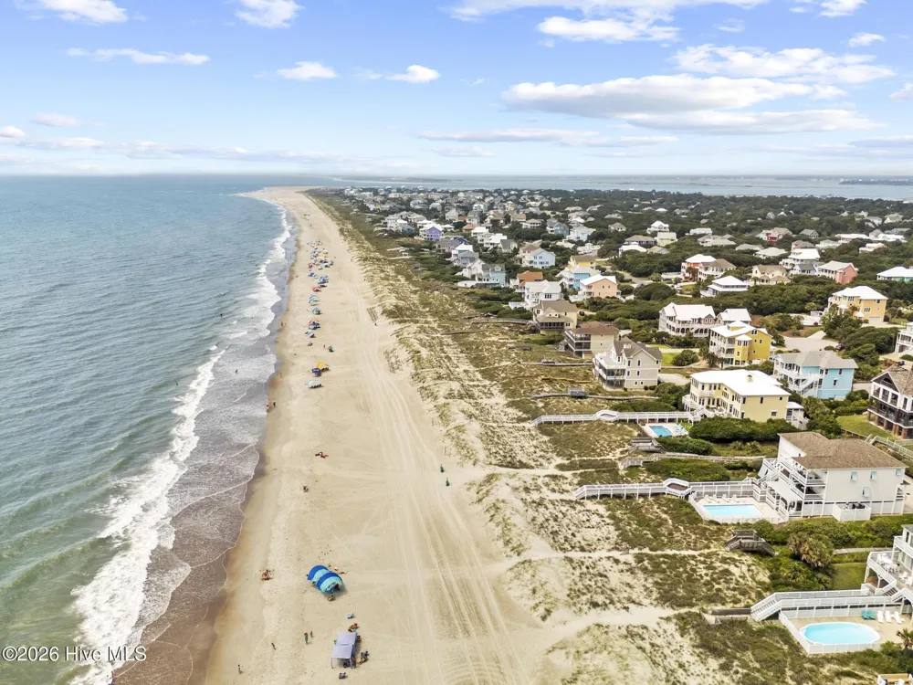 9813 Sandy Court Emerald Isle, NC 28594