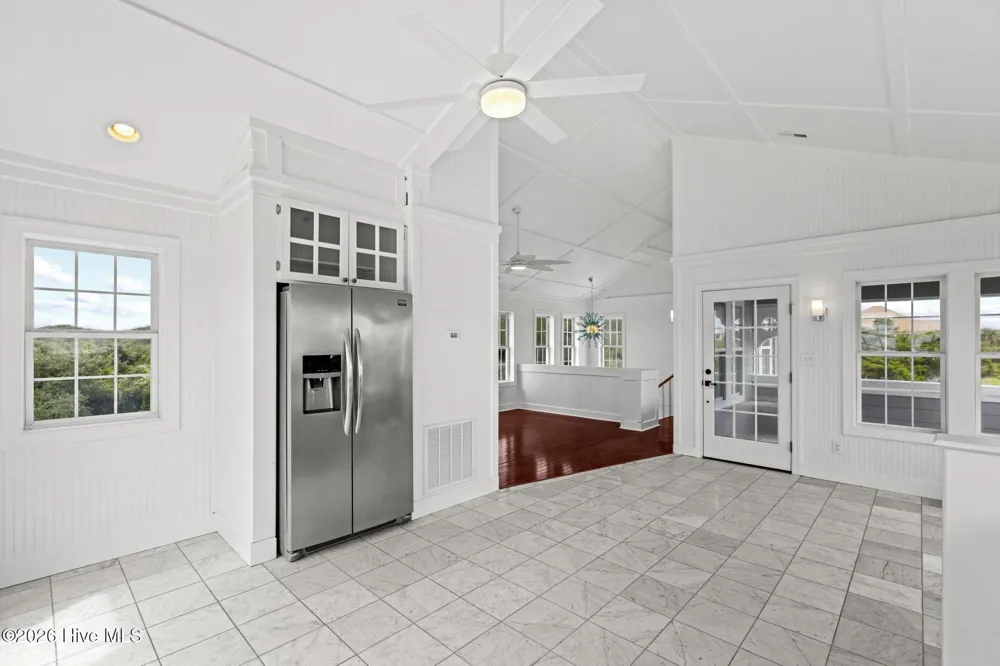9813 Sandy Court Emerald Isle, NC 28594