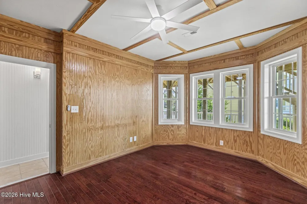 9813 Sandy Court Emerald Isle, NC 28594