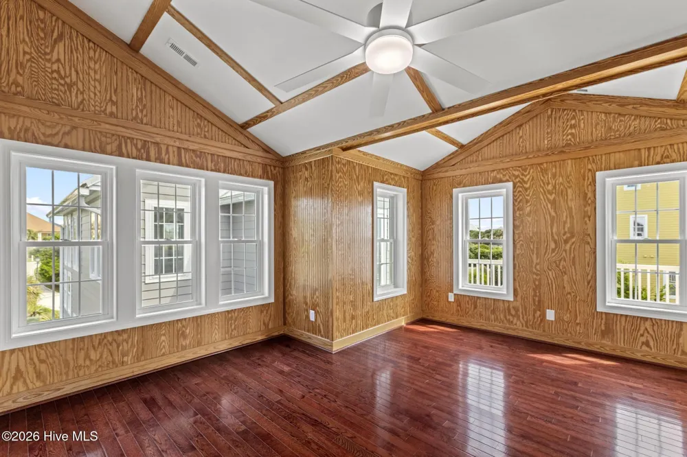 9813 Sandy Court Emerald Isle, NC 28594