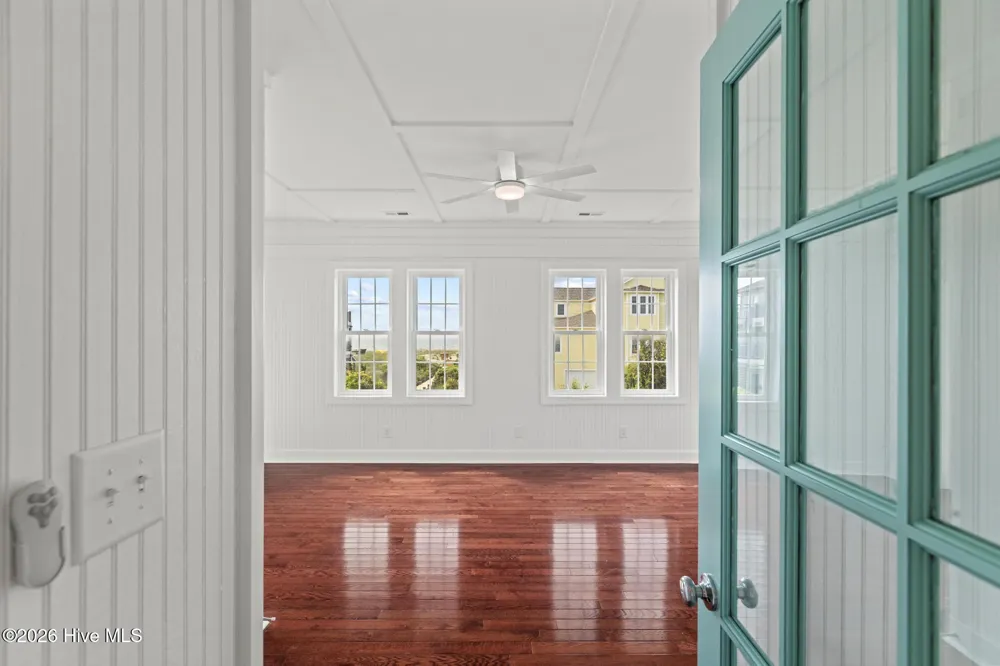 9813 Sandy Court Emerald Isle, NC 28594