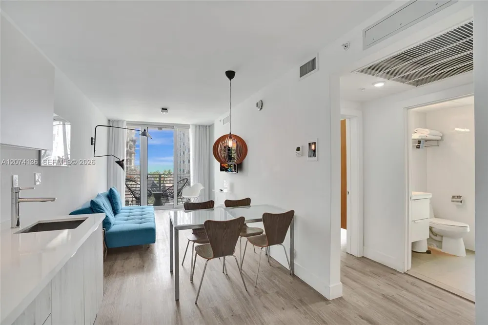 6080 Collins Ave #520 Miami Beach, FL 33140
