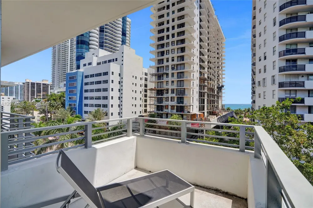6080 Collins Ave #520 Miami Beach, FL 33140