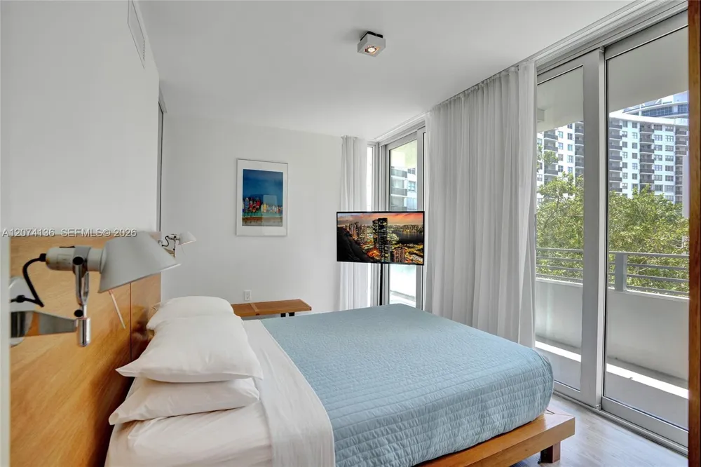 6080 Collins Ave #520 Miami Beach, FL 33140
