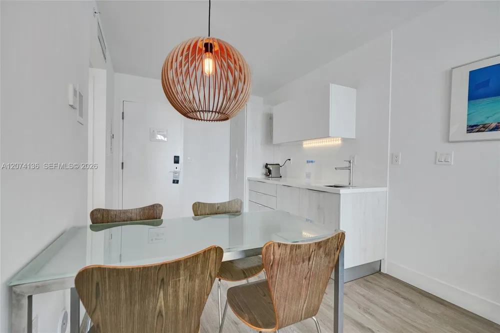 6080 Collins Ave #520 Miami Beach, FL 33140