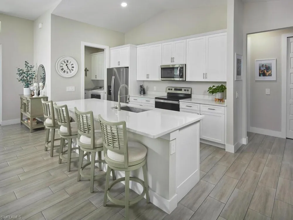 23240 W El Dorado Avenue Bonita Springs, FL 34134