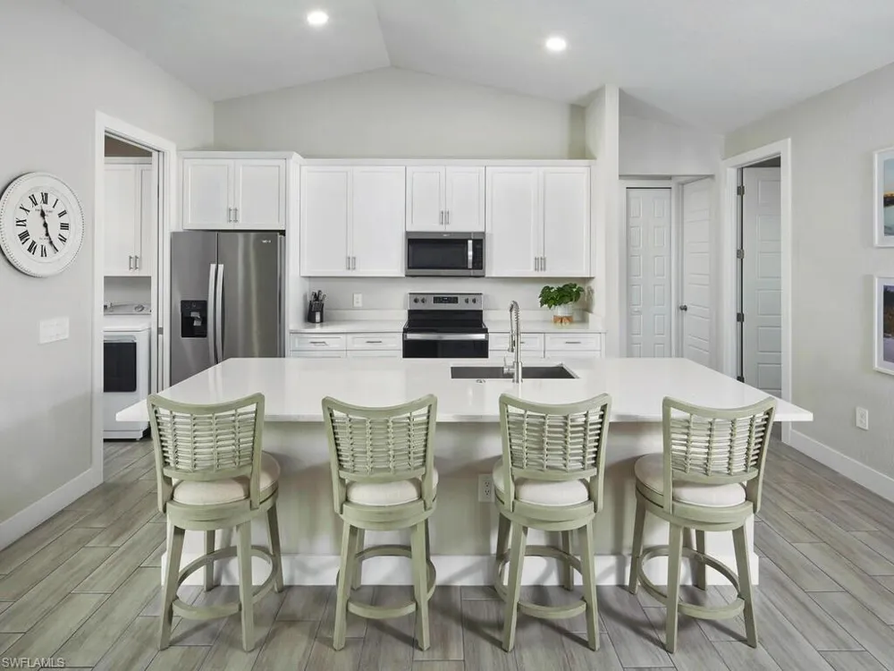 23240 W El Dorado Avenue Bonita Springs, FL 34134