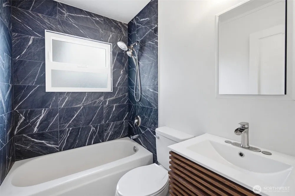 7212 S 128th Street Seattle, WA 98178