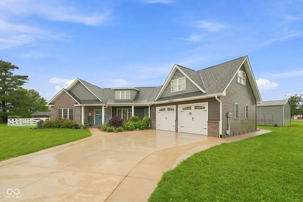 125 Monticello Court Kokomo, IN 46902