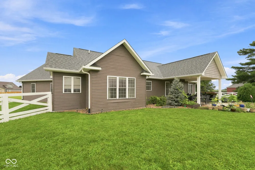125 Monticello Court Kokomo, IN 46902