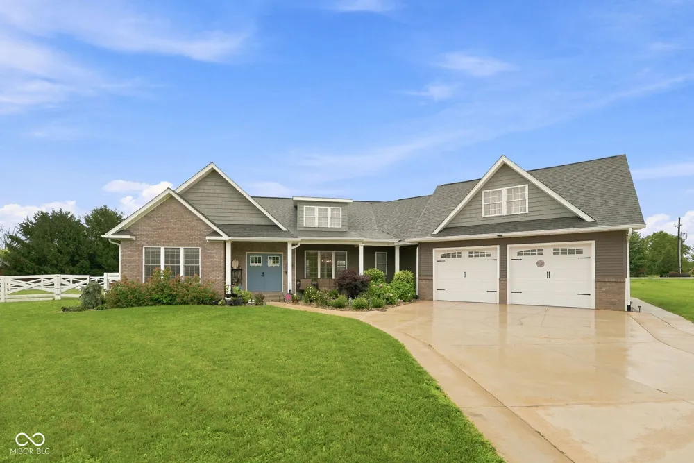 125 Monticello Court Kokomo, IN 46902