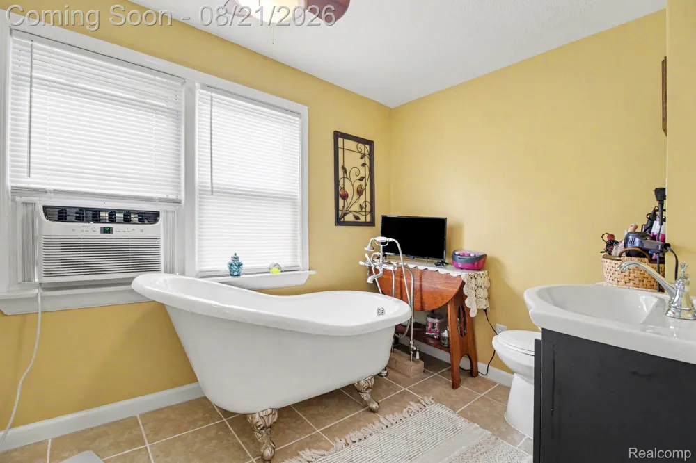 2136 Boldt Street Dearborn City, MI 48124