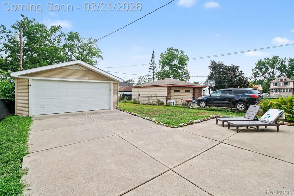 2136 Boldt Street Dearborn City, MI 48124