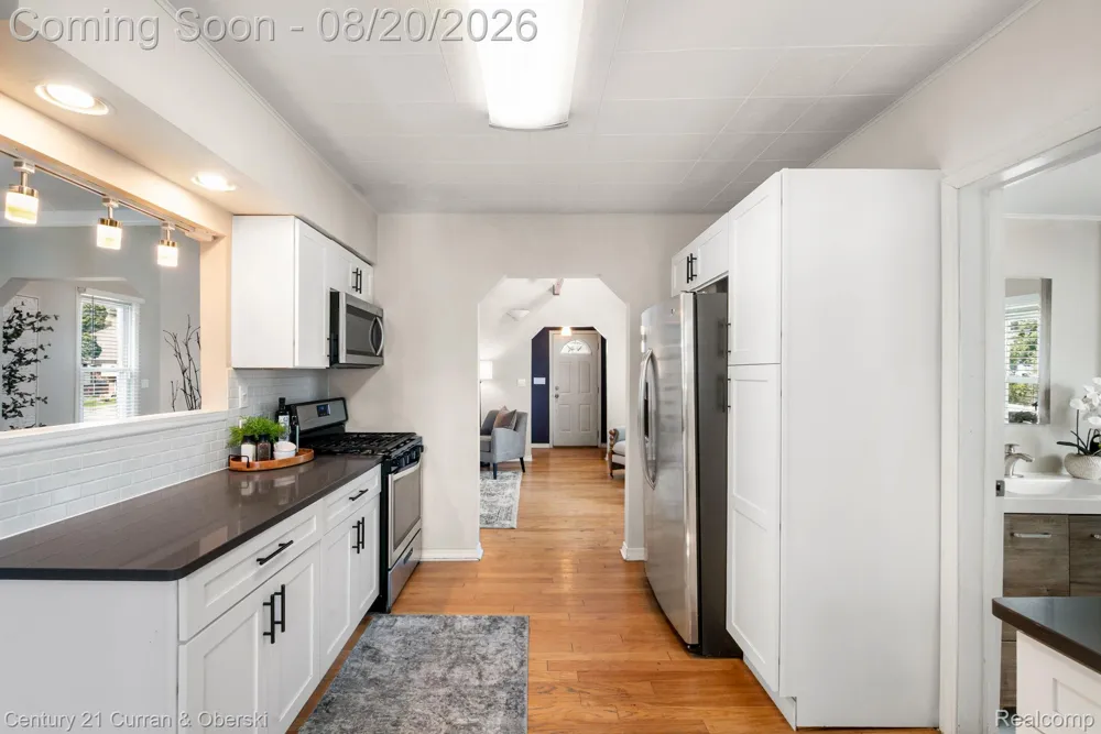 261 Mill Street Plymouth City, MI 48170