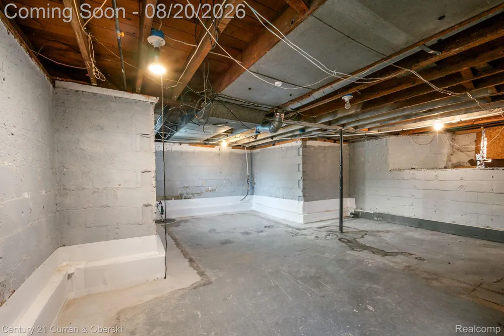 261 Mill Street Plymouth City, MI 48170