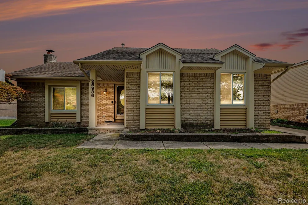 25936 Rose Street Chesterfield Township, MI 48051