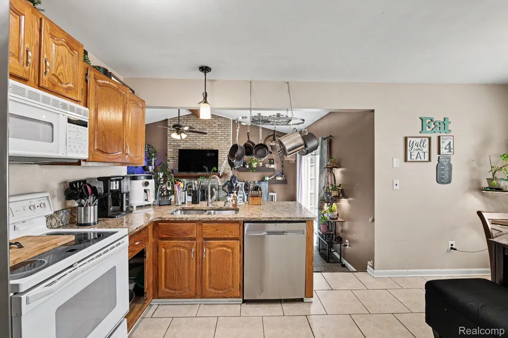 25936 Rose Street Chesterfield Township, MI 48051