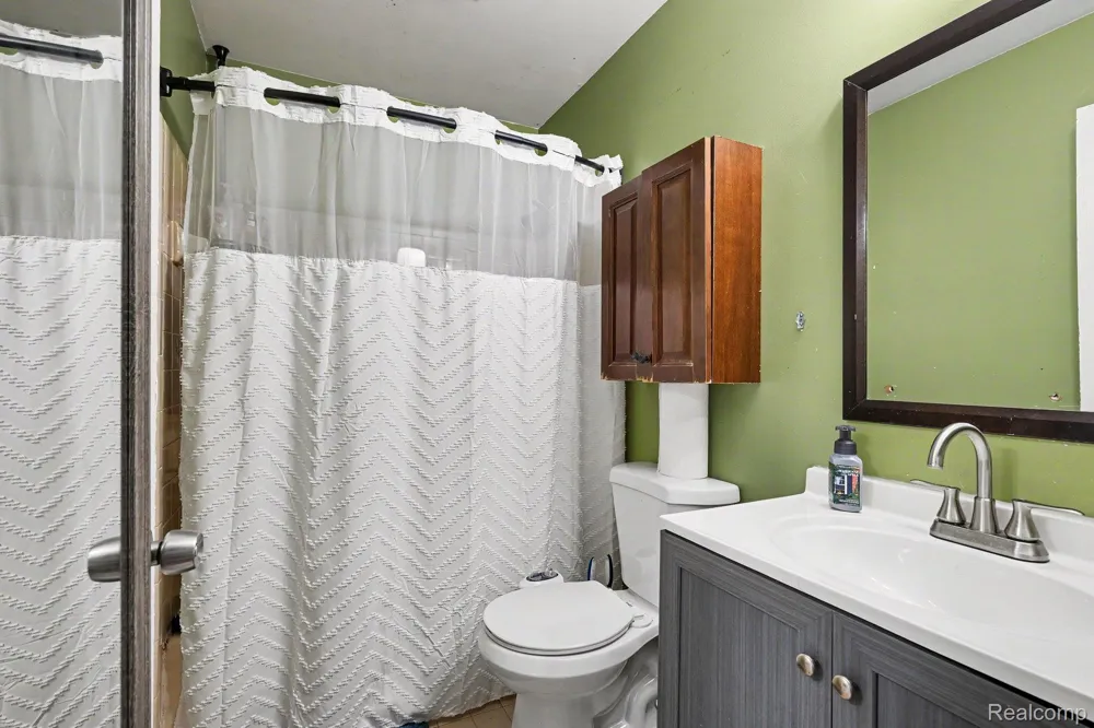 25936 Rose Street Chesterfield Township, MI 48051