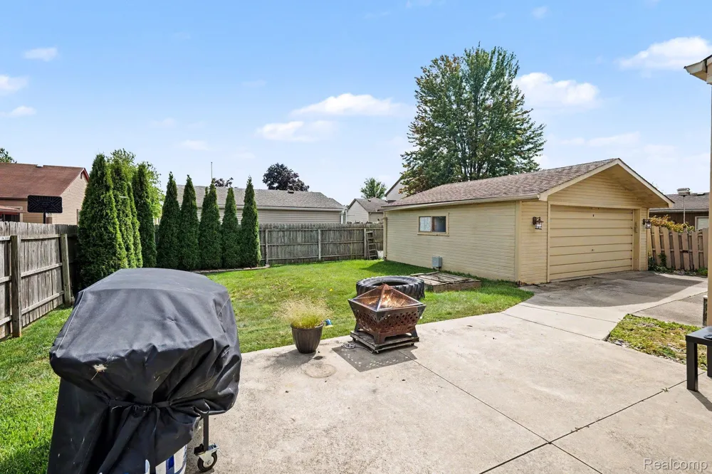 25936 Rose Street Chesterfield Township, MI 48051