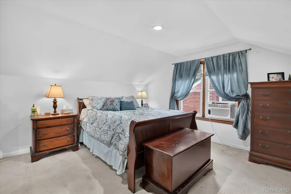 1693 Riverbank Street Lincoln Park City, MI 48146