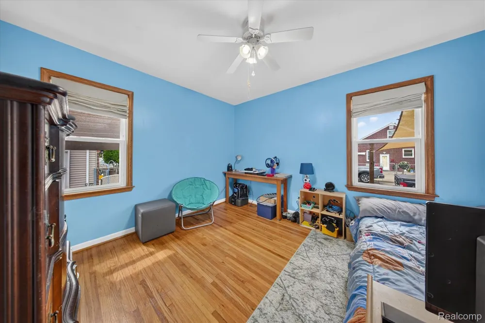 1693 Riverbank Street Lincoln Park City, MI 48146