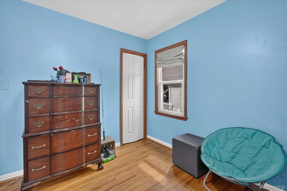 1693 Riverbank Street Lincoln Park City, MI 48146