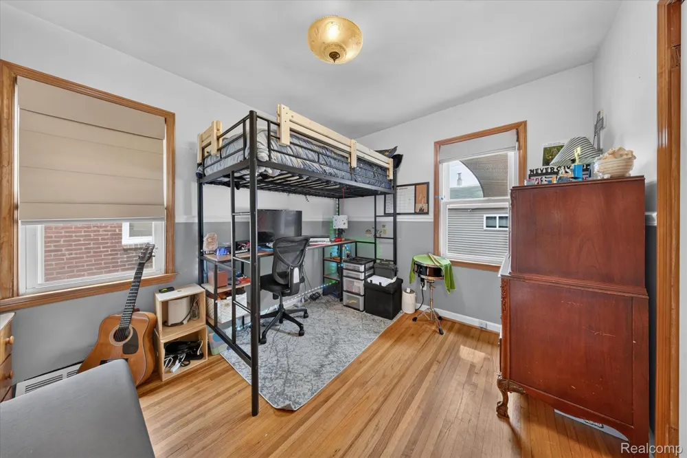 1693 Riverbank Street Lincoln Park City, MI 48146