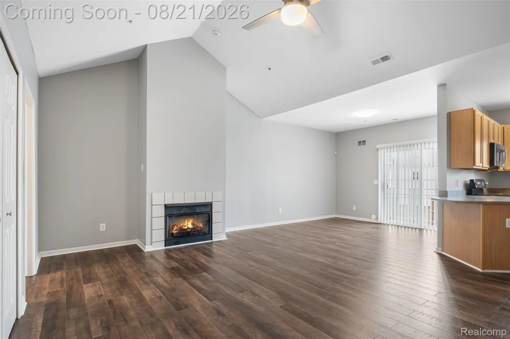 9201 Addington Drive Commerce Charter Township, MI 48390