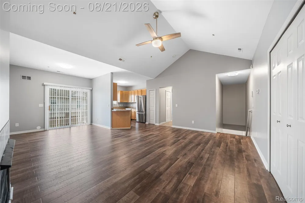 9201 Addington Drive Commerce Charter Township, MI 48390