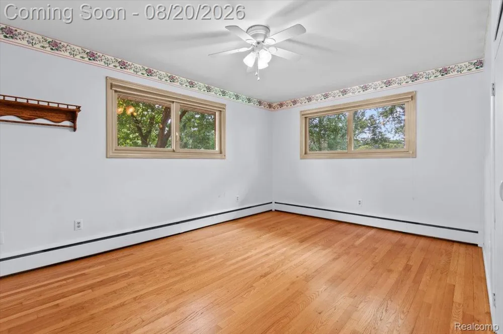 5860 Wright Drive Troy City, MI 48098