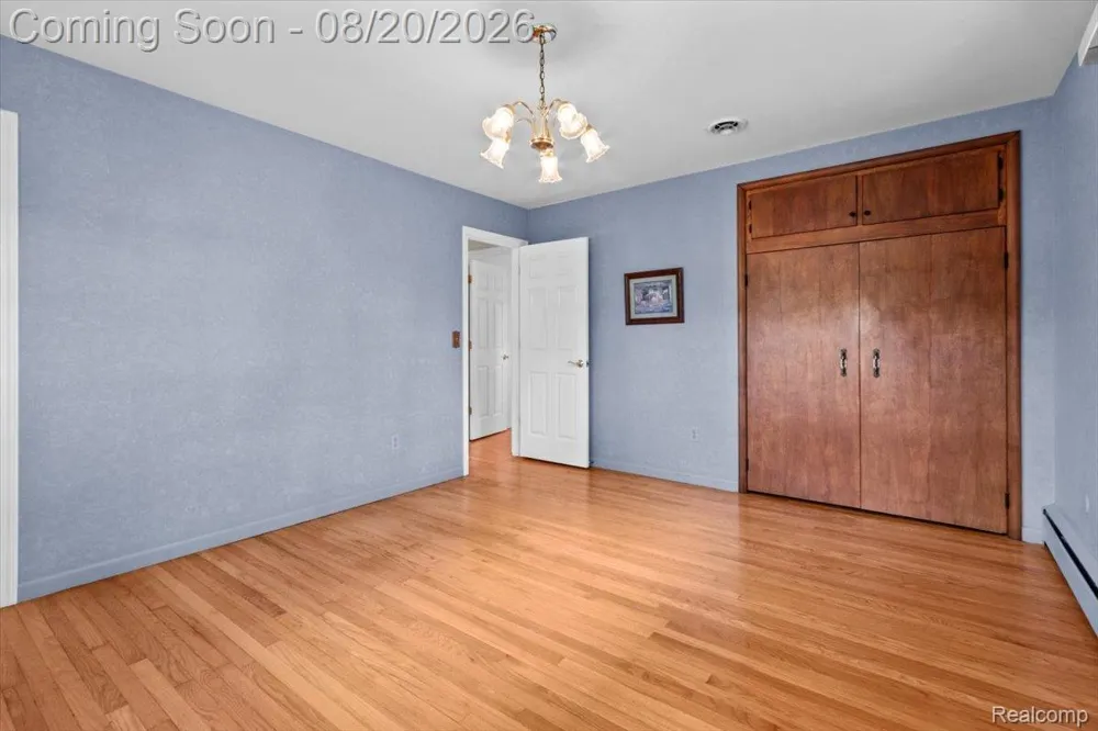 5860 Wright Drive Troy City, MI 48098