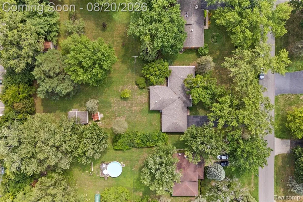 5860 Wright Drive Troy City, MI 48098