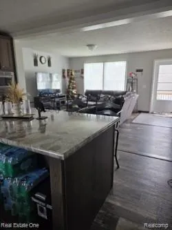 27 Cardinal Hill Dr. Drive Orion Charter Township, MI 48359