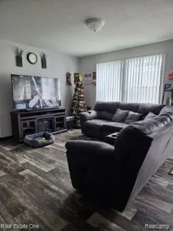 27 Cardinal Hill Dr. Drive Orion Charter Township, MI 48359