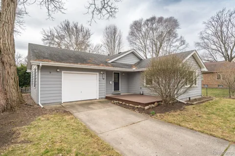 526 MIDLAND BOULEVARD