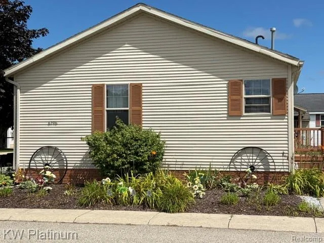 6196 Green Lake Court Kimball Township, MI 48074