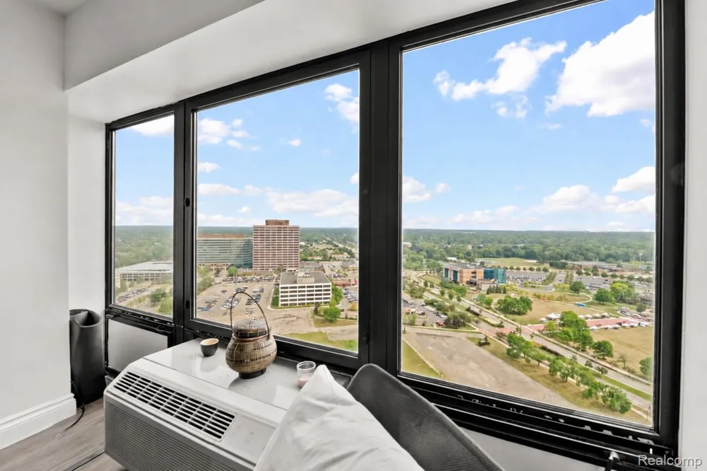 5000 Town Center #26-06 Southfield City, MI 48075