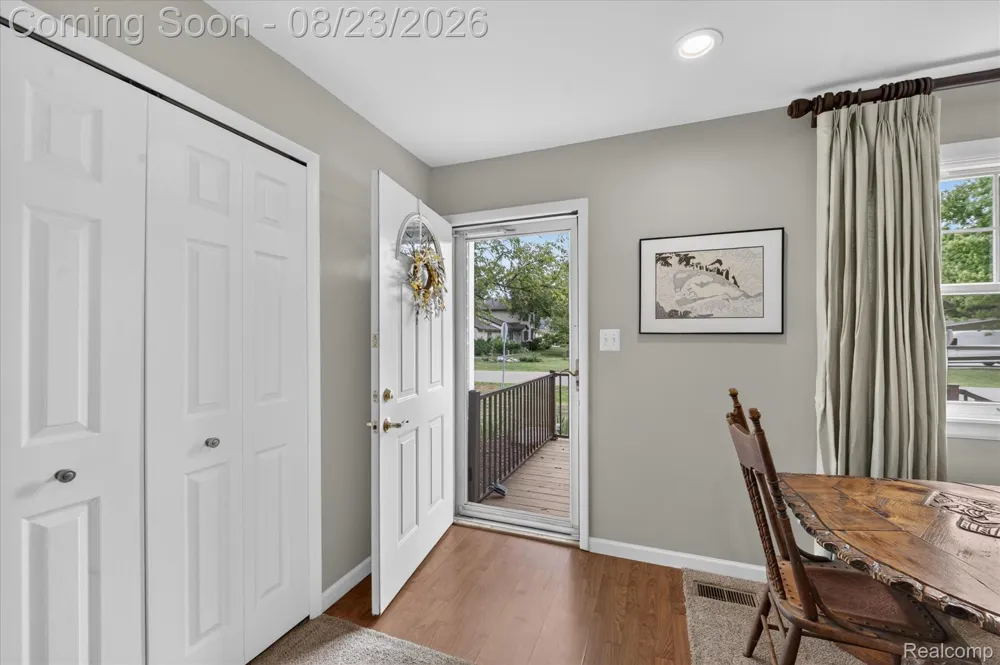 551 Gamma Road Walled Lake City, MI 48390