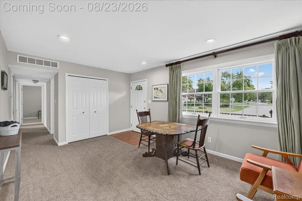 551 Gamma Road Walled Lake City, MI 48390