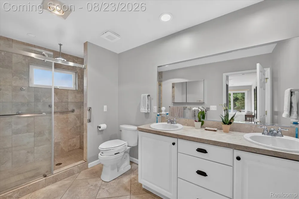 551 Gamma Road Walled Lake City, MI 48390