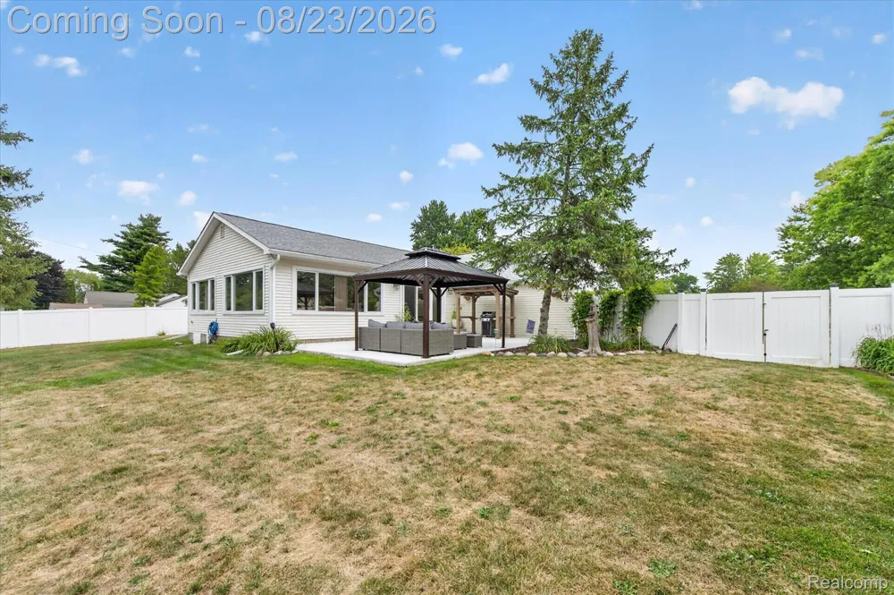 551 Gamma Road Walled Lake City, MI 48390