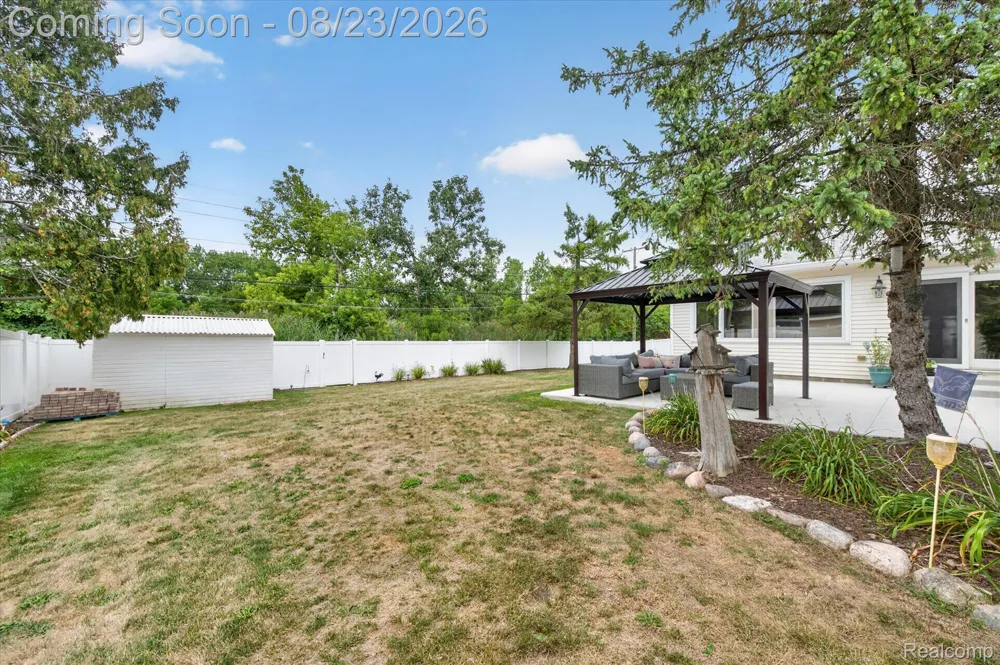 551 Gamma Road Walled Lake City, MI 48390