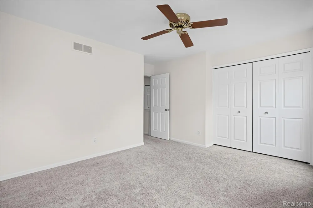 47258 Scarlet Drive Novi City, MI 48374