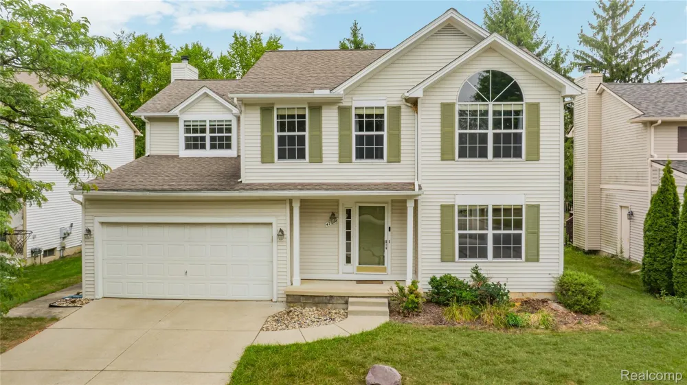 47258 Scarlet Drive Novi City, MI 48374