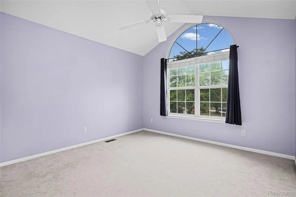 47258 Scarlet Drive Novi City, MI 48374