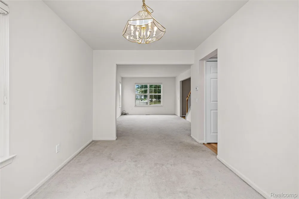 47258 Scarlet Drive Novi City, MI 48374